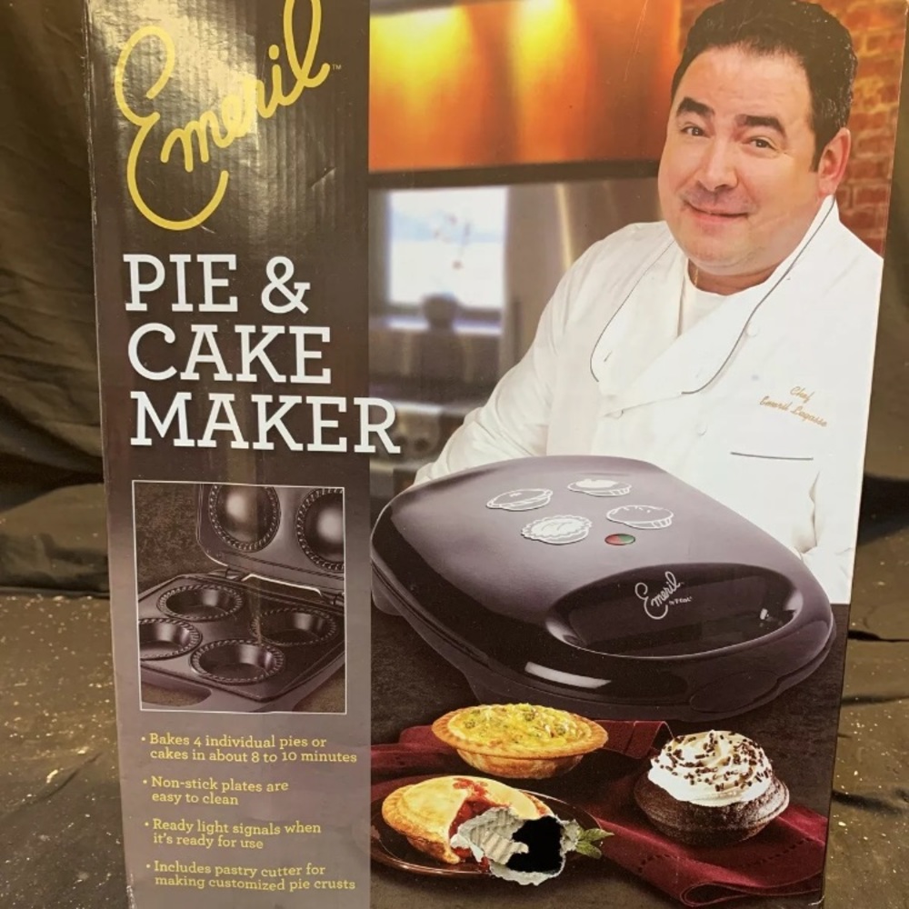 Emeril Pie & Cake Maker by T-Fal 1100W NEW in BOX